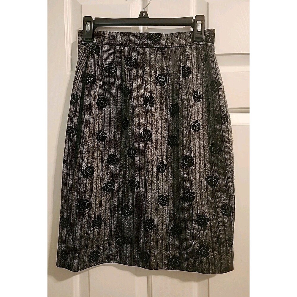 Farideh London Skirt 6 100% Silk Black Rose Knee Length Lined Floral Business